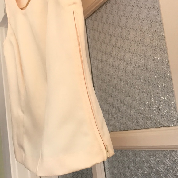 Sag Harbor Butter Cream Cropped Top Satin Shell Separate - Picture 4 of 5